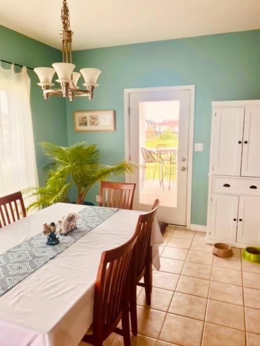 Sunny Delight - Sleeps 10 - Generous Space! Bolivar Peninsula Εξωτερικό φωτογραφία